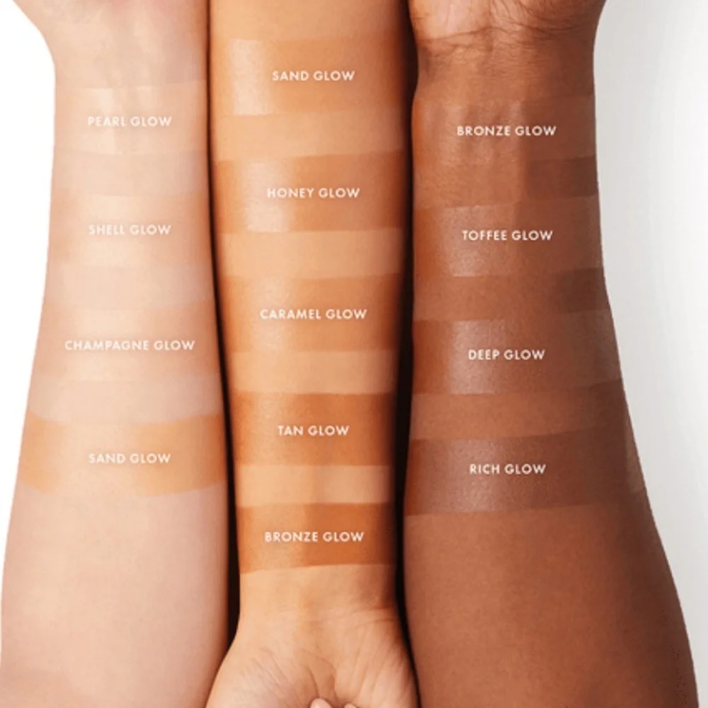 ICONIC LONDON Radiance Booster in Sand Glow